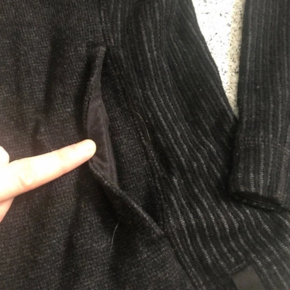 Mountain Hardwear Wool Blend Full Zip Cardigan Sweater Jacket in Black Sz Small - Picture 3 of 8